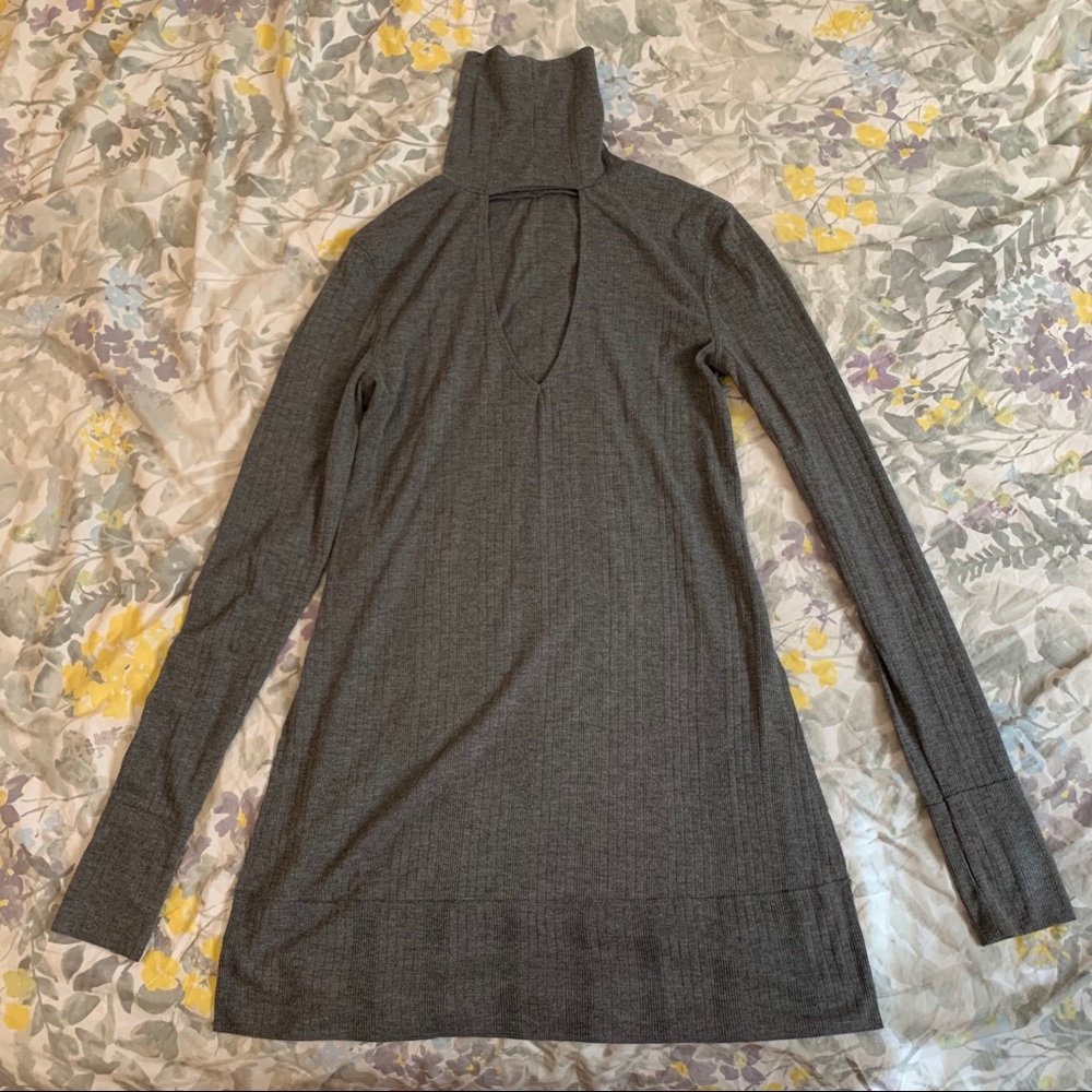 GUESS long sleeved ribbed keyhole tunic turtleneck - Picture 5 of 8